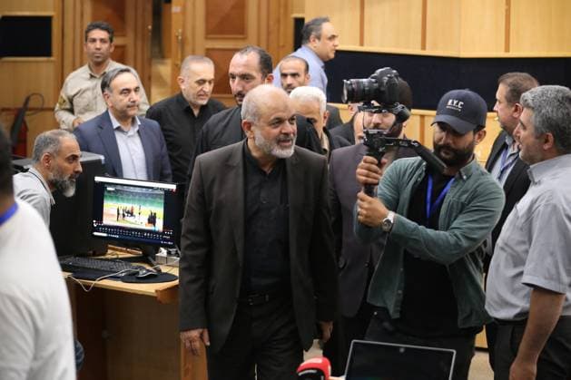 Iran, Innenminister Ahmad Vahidi besucht Registrierungsstelle der Präsidentschaftskandidaten May 31, 2024, Tehran, Iran: Iranian Interior Minister AHMAD VAHIDI (C) visits the candidates registration office at the Interior Ministry in Tehran ahead of the country s presidential election. After Iran mourned President Ebrahim Raisi, who died in a helicopter crash, the nation s focus turned to the election for his successor, with the conservative camp seeking a loyalist to supreme leader Ayatollah Ali Khamenei. The lead-up to the June 28 vote has opened the field to a broad range of hopefuls. Tehran Iran - ZUMAf146 20240531_zip_f146_016 Copyright: xRouzbehxFouladix