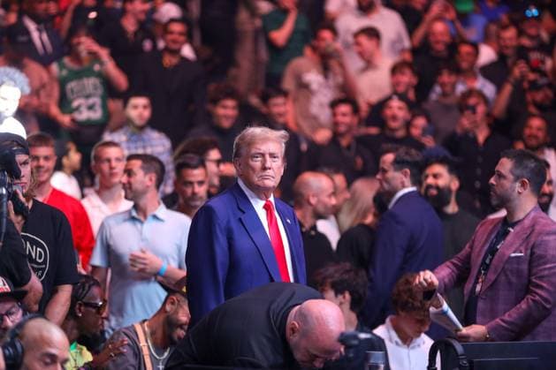 News Themen der Woche KW22 News Bilder des Tages June 1, 2024, Newark, Nj, USA: Former President of the United States of America, Donald Trump, is seen in attendance during the UFC 302 event at Prudential Center on June 01, 2024 in Newark, New Jersey. Newark USA - ZUMAc233 20240601_zsp_c233_002 Copyright: xVanessaxCarvalhox