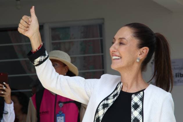 Claudia Sheinbaum Pardo, candidate for the Presidency of Mexico by Sigamos Haciendo Historia coalition shows their finger after casting their vote at at ballot boxes during the 2024 Mexico s general election. on June 2, 2024, Mexico City, Mexico. Mexico City Mexico - ZUMAe321 20240602_zia_e321_114 Copyright: xJosexLuisxToralesx