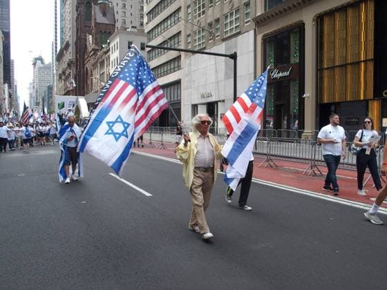 Bilder des Jahres 2024, News 06 Juni News Themen der Woche KW22 June 2, 2024, New York, New York, USA: New York New York , Israel Day on Fifth (formerly the Salute to Israel Parade and then the Celebrate Israel Parade) is an annual parade in support of Israel that takes place along Fifth Avenue in New York. The parade travels north on Fifth Avenue from 57th Street to 74th Street. .According to the organizers of the parade, it is the largest gathering in the world in support of Israel. It has been held annually in New York City since 1964...Contingents of marchers come from the New York metropolitan area as well as from other parts of the country Jewish day schools, Synagogues, Youth Groups, Hillels and other organizations including the Chai Riders Motorcycle Club. Marchers also include prominent local - ZUMAct2_ 20240602_faf_ct2_061 Copyright: xBrucexCotlerx