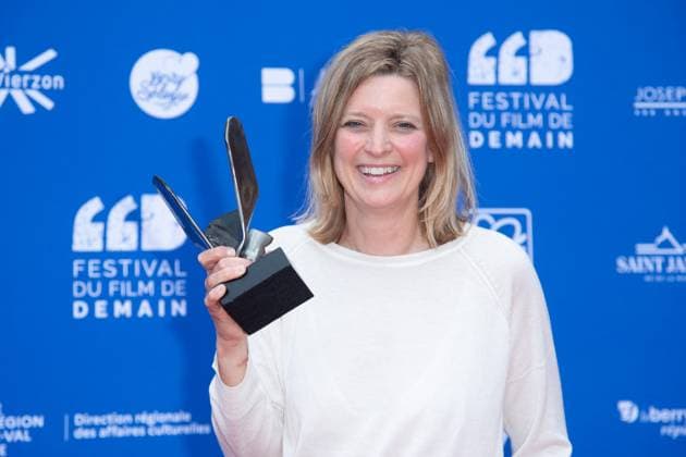 Vierzon Winners Photocall Jennifer Devoldere posing with her Audience Award for the movie Le Panache during the Winners Photocall as part of the Festival du Film de Demain in Vierzon, France on June 02, 2024. Photo by Aurore Marechal ABACAPRESS.COM Vierzon France  Copyright: xMarechalxAurore ABACAx
