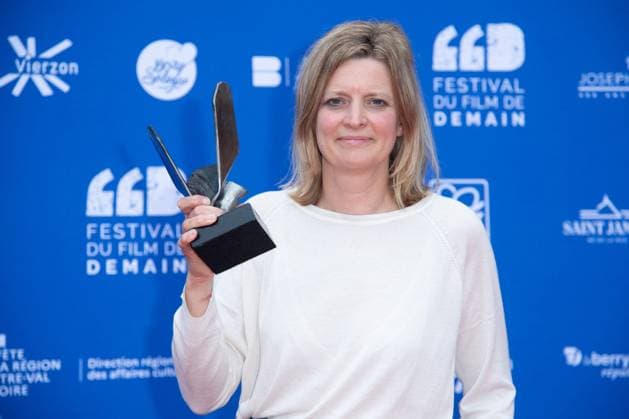 Vierzon Winners Photocall Jennifer Devoldere posing with her Audience Award for the movie Le Panache during the Winners Photocall as part of the Festival du Film de Demain in Vierzon, France on June 02, 2024. Photo by Aurore Marechal ABACAPRESS.COM Vierzon France  Copyright: xMarechalxAurore ABACAx
