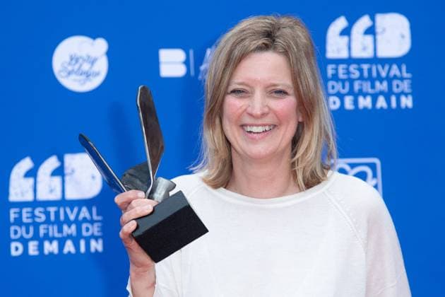 Vierzon Winners Photocall Jennifer Devoldere posing with her Audience Award for the movie Le Panache during the Winners Photocall as part of the Festival du Film de Demain in Vierzon, France on June 02, 2024. Photo by Aurore Marechal ABACAPRESS.COM Vierzon France  Copyright: xMarechalxAurore ABACAx