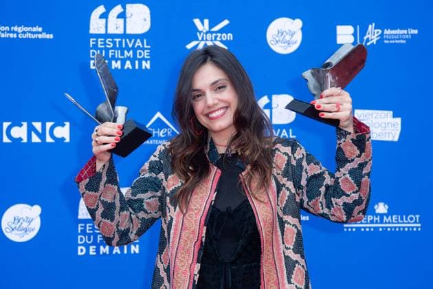 Vierzon Winners Photocall Margherita Vicario posing with her Award as Best Director for the movie Gloria during the Winners Photocall as part of the Festival du Film de Demain in Vierzon, France on June 02, 2024. Photo by Aurore Marechal ABACAPRESS.COM Vierzon France  Copyright: xMarechalxAurore ABACAx