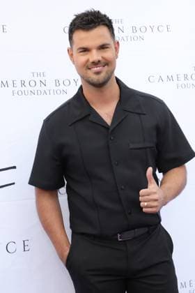 LOS ANGELES, CA - JUNE 02: Taylor Lautner at the Cameron Boyce Foundation s 3rd Annual Cam for a Cause Gala at The Beehive on June 02, 2024 in Los Angeles, California. Copyright: xFayexSadoux