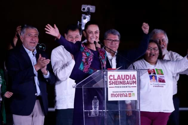 Candidate for Presidency of Mexico, Claudia Sheinbaum Pardo, gives a message at Mexico City main square to announce that she won the electoral contest after end Mexico s general elections. Mexico City Mexico - ZUMAe321 20240603_zia_e321_109 Copyright: xLuisxBarronx