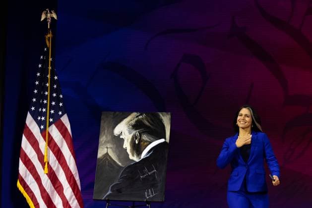 CPAC 2023 Former US Representative Tulsi Gabbard (Democrat of Hawaii) is recognized at the Ronald Reagan Dinner at the 2023 Conservative Political Action Conference (CPAC) in National Harbor, Maryland, U.S., on Friday, March 3, 2023. Credit: Julia Nikhinson CNP Oxon Hill Maryland United States EDITORIAL USE ONLY Copyright: xx Z9A_2540 JuliaxNikhinsonx-xCNPx cnpphotos270607