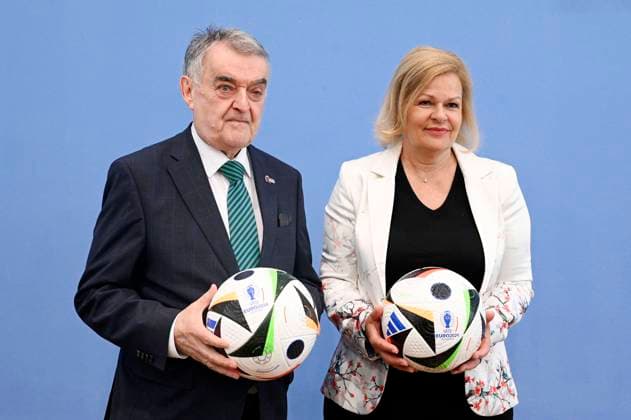 Herbert Reul and Nancy Faeser at the Federal Press Conference 10 days before the European Championship Preparing the federal and state governments for security and cohesion at the Federal Press Conference Center Berlin, 04 06 2024 Foto:xF.xKernx xFuturexImagex em_4605