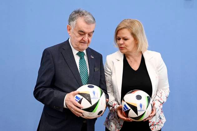 Herbert Reul and Nancy Faeser at the Federal Press Conference 10 days before the European Championship Preparing the federal and state governments for security and cohesion at the Federal Press Conference Center Berlin, 04 06 2024 Foto:xF.xKernx xFuturexImagex em_4606