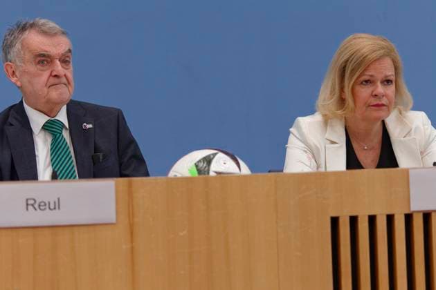 Faeser and Reul on security at the European Championship 2024 06 04 Germany, Berlin Federal Press Conference Nancy Faeser SPD , Federal Minister of the Interior and for Home Affairs, and Herbert Reul CDU , Minister of the Interior of North Rhine-Westphalia, provide information on the preparations of the federal and state governments for security during the European Foo
