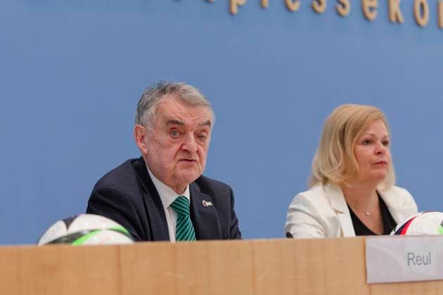 Faeser and Reul on security at the European Championship 2024 06 04 Germany, Berlin Federal Press Conference Nancy Faeser SPD , Federal Minister of the Interior and for Home Affairs, and Herbert Reul CDU , Minister of the Interior of North Rhine-Westphalia, provide information on the preparations of the federal and state governments for security during the European Foo