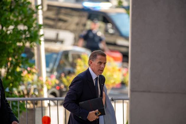 June 4, 2024, Wilmington, Delware, USA: HUNTER BIDEN arrives at federal court, with his wife, MELISSA COHEN BIDEN, Tuesday, June 4, 2024, in Wilmington, Del. Wilmington USA - ZUMAm267 20240604_znp_m267_003 Copyright: xDavidxMusex