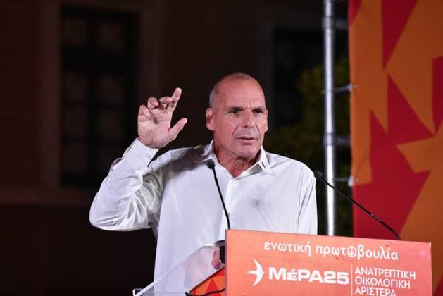 News Themen der Woche KW23 News Bilder des Tages MeRA25 party leader Yanis Varoufakis holds main campaign for European elections in Athens Yanis Varoufakis, leader of the MeRA25 party, speaks to party supporters at the main campaign ahead of the European elections in Athens. Athens Greece Copyright: xNicolasxKoutsokostasxNicolasxKoutsokostasx DSC_202406041447