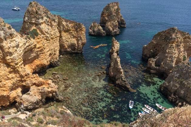 Boats in Lagos Grotto, Algarve, Portugal Lagos, Faro District, Portugal CR_PEES240604E0-1446897-01