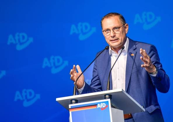 Politik , Kundgebung in Oranienburg 05.06.2024, xdanx, Politik , Kundgebung in Oranienburg, v.l.Tino Chrupalla, Bundesvorsitzender und Fraktionsvorsitzender der AfD bei einer Kundgebung der AfD auf dem Schlossplatz Oranienburg. Oranienburg Schlossplatz Oranienburg Brandenburg Deutschland (DE) *** Politics , Rally in Oranienburg 05 06 2024, xdanx, Politics , Rally in Oranienburg, f l Tino Chrupalla, Federal Chairman and Parliamentary Group Leader of the AfD at an AfD rally on Oranienburg Castle Square Oranienburg Oranienburg Castle Square Oranienburg Brandenburg Germany EN Copyright: xDanielxLakomskix