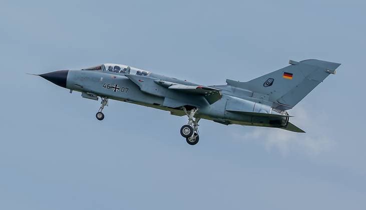 Kampfjet PA-200 Tornado Berlin, 05.06.2024: Luftfahrtschau ILA. Kampfjet PA-200 Tornado Schönefeld Brandenburg Deutschland BER *** Fighter Jet PA 200 Tornado Berlin, 05 06 2024 ILA Air Show Fighter Jet PA 200 Tornado Schönefeld Brandenburg Germany BER