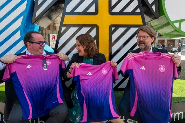 Mayor Verena Dietl, sports officer Florian Kraus and business officer Clemens Baumgäaertner unveiled the Munich Kindl on Marienplatz, which will be part of the UEFA EURO 2024 Spectacular in Munich The larger-than-life figure is intended to invite all fans and visitors to linger and come together