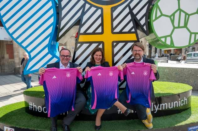 Mayor Verena Dietl, sports officer Florian Kraus and business officer Clemens Baumgäaertner unveiled the Munich Kindl on Marienplatz, which will be part of the UEFA EURO 2024 Spectacular in Munich The larger-than-life figure is intended to invite all fans and visitors to linger and come together