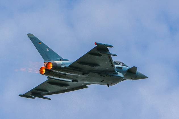 Internationale Luft- und Raumfahrtausstellung 2024 06.06.2024 Schönefeld Im Foto: Luftwaffe Bundeswehr Eurofighter Tyohoon Die Internationale Luft- und Raumfahrtausstellung (ILA) findet vom 5. bis 9. Juni 2024 unter dem Motto Pioneering Aerospace in Schönefeld am Flughafen BER statt. Schönefeld Brandenburg *** International Aerospace Exhibition 2024 06 06 2024 Schönefeld In the photo Luftwaffe Bundeswehr Eurofighter Tyohoon The International Aerospace Exhibition ILA will take place from June 5 to 9, 2024 under the motto Pioneering Aerospace in Schönefeld at BER Airport Schönefeld Brandenburg Copyright: xTimxMeyerx@ossifotografiex 240606_ila-schonefeld-3_11