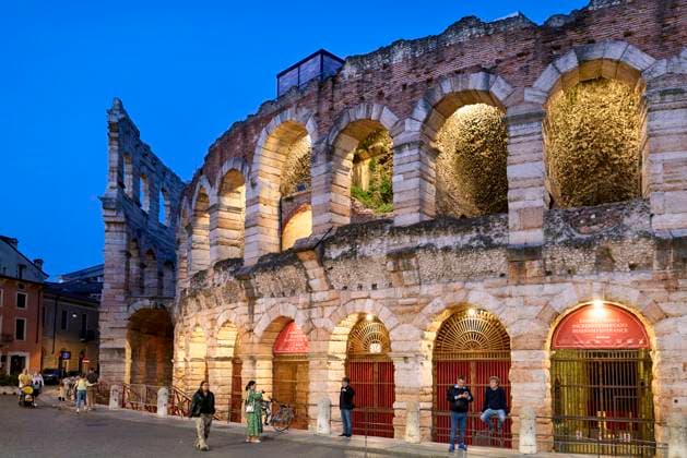 Verona Veneto Italy. The Verona Arena - Roman Amphitheatre Verona Veneto Italy. The Verona Arena - Roman Amphitheatre Copyright: xZoonar.com MarcoxBriviox 21625011