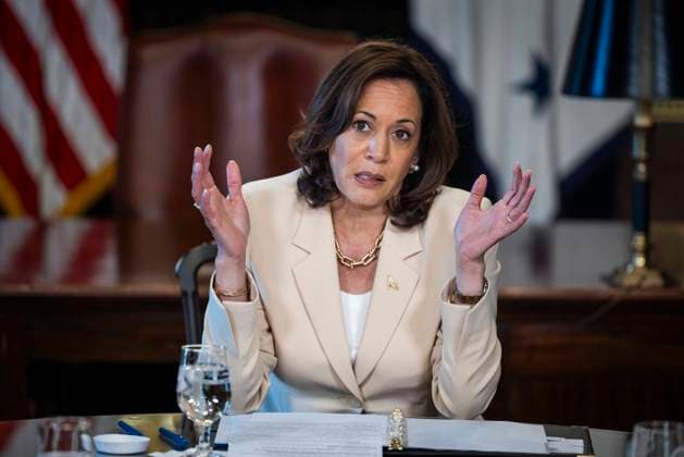VP Harris meets with state attorneys general on fentanyl US Vice President Kamala Harris meets with state attorneys general to address the fentanyl public health crisis in the Eisenhower Executive Office Building in Washington, DC, USA, 18 July 2023. Credit: Jim LoScalzo Pool via CNP Washington District of Columbia United States of America EDITORIAL USE ONLY Copyright: xx JJL20335-4100638 JimxLoScalzox-xPoolxviaxCNPx cnpphotos280195