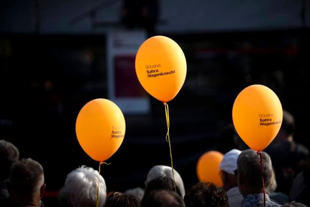 Sahra Wagenknecht - Wahlkampfabschluss DEU, Deutschland, Germany, Berlin, 06.06.2024 Luftballon with logo BSW Sahra Wagenknecht beim Wahlkampfabschluss der Partei Buendnis Bündnis BSW Sahra Wagenknecht fuer die Europawahl zu den bevorstehenden Wahlen zum Europaeischen Parlamen Europawahl am 06. bis 09. Juni 2024 in Berlin Deutschland en: Ballon with logo of the BSW Sahra Wagenknecht at the end of the election campaign of the Alliance Alliance Buendnis Bündnis BSW Sahra Wagenknecht party for the European elections for the upcoming European Parliament elections on June 6th to 9th, 2024 in Berlin Germany *** Sahra Wagenknecht election campaign closing DEU, Germany, Germany, Berlin, 06 06 2024 Balloon with logo BSW Sahra Wagenknecht at the