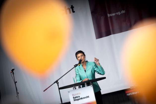 Sahra Wagenknecht - Wahlkampfabschluss DEU, Deutschland, Germany, Berlin, 06.06.2024 Rede von Sahra Wagenknecht beim Wahlkampfabschluss der Partei Buendnis Bündnis BSW Sahra Wagenknecht fuer die Europawahl zu den bevorstehenden Wahlen zum Europaeischen Parlamen Europawahl am 06. bis 09. Juni 2024 in Berlin Deutschland en: Speech by Sahra Wagenknecht at the end of the election campaign of the Alliance Alliance Buendnis Bündnis BSW Sahra Wagenknecht party for the European elections for the upcoming European Parliament elections on June 6th to 9th, 2024 in Berlin Germany *** Sahra Wagenknecht campaign closing DEU, Germany, Germany, Berlin, 06 06 2024 Speech by Sahra Wagenknecht at the end of the election campaign of the Alliance Buendnis B