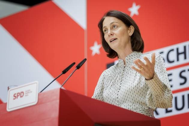 News Themen der Woche KW24 Katarina Barley, SPD-Spitzenkandidatin fuer die Europawahl 2024, aufgenommen im Rahmen einer Pressekonferenz nach der Sitzung des SPD-Praesidiums nach der Europawahl im Willy Brandt Haus in Berlin, 10.06.2024. Berlin Deutschland *** Katarina Barley, SPD lead candidate for the 2024 European elections, at a press conference after the SPD Presidium meeting following the European elections at Willy Brandt Haus in Berlin, 10 06 2024 Berlin Germany Copyright: xKiraxHofmannxphotothek.dex