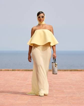 Bilder des Jahres 2024, Entertainment 06 Juni Entertainment Themen der Woche KW24 DÃ filÃ de mode Jacquemus Cruise La casa Ã la Casa Malaparte Ã Capri DefilÃ Jaquemus Ã la Villa Malaparte Ã Capri le 10 juin 2O24, DÃ filÃ de mode Jacquemus Cruise La Casa Ã la Casa Malaparte Ã Capri, Italie, le 10 juin 2024 Courtesy of Jacquemus via Bestimage Fashion show Jacquemus La Casa Cruise at Casa Malaparte on June 10, 2024 in Capri, Italy Capri Italie  Copyright: xCourtesyxofxJacquemusxviaxBestimagexCourtesyxofxJacquemusxviaxBestimagex