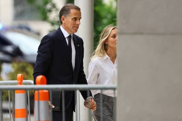 June 11, 2024, Wilmington, Delaware, United States of America: HUNTER BIDEN and his wife, MELISSA COHEN BIDEN, arrive at the J. Caleb Boggs Federal Building in Wilmington, Delaware for the seventh day of the trial. Wilmington United States of America - ZUMAs124 20240611_fap_s124_003 Copyright: xSaquanxStimpsonx