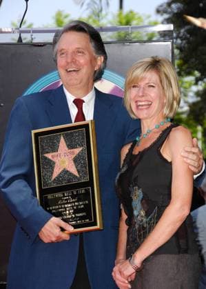THE MIKE CURB STAR CEREMONY ON THE HOLLYWOOD WALK OF FAME MIKE CURB AND DEBBY BOONE AT A CEREMONY HONORING MUSIC PRODUCER MIKE CURB WITH A STAR ON THE HOLLYWOOD WALK OF FAME, HELD IN LOS ANGELES, CALIFORNIA. 29 JUNE 2007. PICTURES: ,  Copyright: xMichaelxGermanax xAvalonx 0543494498