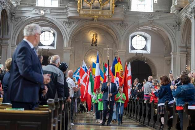 The German Bishops Conference and the Evangelical Church in Germany EKD have invited to an ecumenical service in St. Michaels Church in Munich on the day of the opening match of the Copyright: epd-bild TheoxKlein 240614_TK_Gottesdienst_24