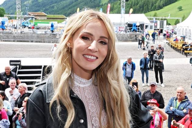 ORF Wenn die Musi spielt Singer Melissa Naschenweng on the sidelines of rehearsals for the music open air Wenn die Musi spielt on 14 06 2024 in Bad Kleinkirchheim 20240614SBK0043