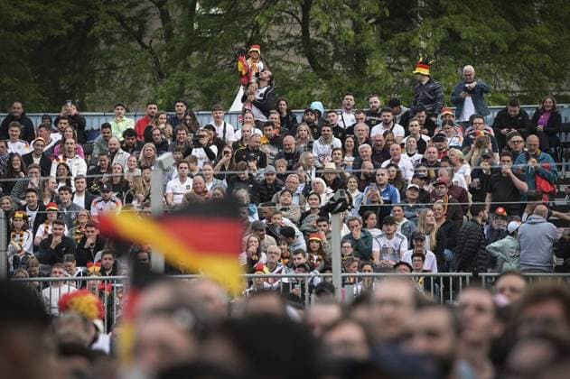 Public Viewing Kennedyplatz FOR EDITORIAL PURPOSES ONLY EDITORIAL USE ONLY p EM Public Viewing on Friday, June 14, 2024 for the opening match Germany vs Scotland Fan Fest at Kennedyplatz for the kick-off of the European Football Championship 2024 Germany North Rhine-Westphalia Essen Copyright SocratesxTassos Copyright: SocratesxTassos doc7vvcngfu68815wzfvf72 ,EDITORIAL USE ONLY Copyright: SocratesxTassos