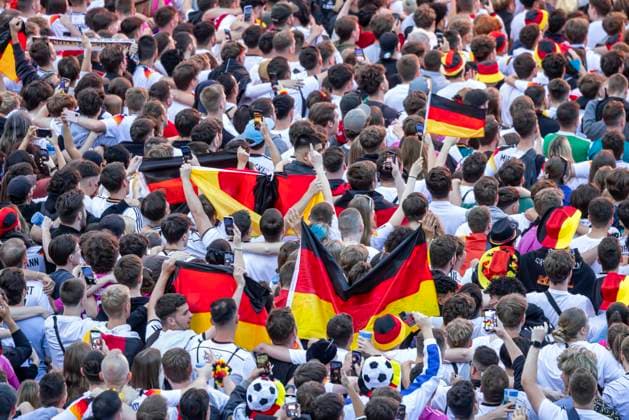 Public viewing in Stuttgart Germany Scotland 5 1 25,000 people celebrate the German national soccer team on the fan mile on Schlossplatz Motto for UEFA EURO 2024 The whole city a stadium 14 06 2024 Stuttgart, Baden Württemberg, Germany, Europe