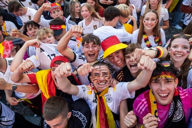Public viewing in Stuttgart Germany Scotland 5 1 25,000 people celebrate the German national soccer team on the fan mile on Schlossplatz Motto for UEFA EURO 2024 The whole city a stadium 14 06 2024 Stuttgart, Baden Württemberg, Germany, Europe