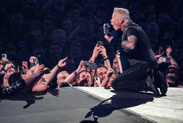 Bilder des Jahres 2024, Entertainment 06 Juni Entertainment Themen der Woche KW24 Metallica live in Copenhagen, Denmark Copenhagen, Denmark. 14th, June 2024. The American heavy metal band Metallica performs live concert at Parken in Copenhagen. Here vocalist and guitarist James Hetfield is seen live on stage. Copenhagen Denmark  Copyright: xGonzalesxPhoto NikolajxBransholmx