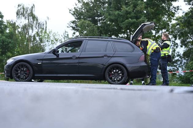 Border control for traffic arriving at the Netherlands first match Since the early hours of June 15, the Bad Bentheim Federal Police Headquarters has been controlling traffic arriving at the Bunderneuland border crossing for the international match between the Dutch national team Bunde Niedersachsen Germany Copyright: xdiebildwerftx