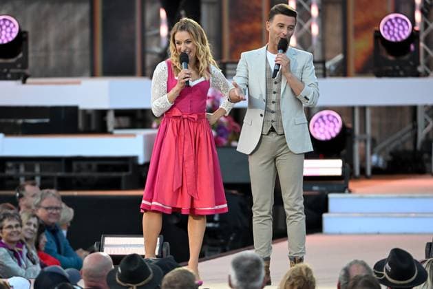 15 06 2024 Bad Kleinkirchheim St Oswald am Hoferriegel in Austria AUT Wenn die Musi spielt Open Air 2024 Stefanie Hertel and Marco Ventre,
