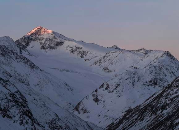 The Oetztal Alps during winter with ice and snow near Vent, Tyrol. Sunrise over Mount Similaun (3599m) and valley Niedertal. Niedertal leads up to the Hauslabjoch the place where oetzi, the neolithic iceman mummy was found. Europe, Central Europe, Austr The Oetztal Alps during winter with ice and snow near Vent, Tyrol. Sunrise over Mount Similaun (3599m) and valley Niedertal. Niedertal leads up to the Hauslabjoch the place where oetzi, the neolithic iceman mummy was found. Europe, Central Europe, Austria, Tyrol, March 2012,  Copyright: xMartinxZwickx xAvalonx 0545732977