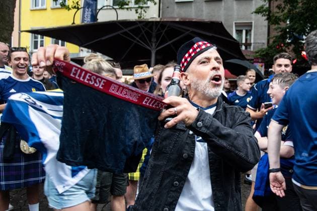 UEFA EURO 2024 in Cologne, Public Viewing in Cologne, Fan Zone at Heumarkt, Altermarkt Although Public Viewing was canceled, fans of Scotland UEFA EURO 2024 in Cologne, Public Viewing in Cologne, Fan Zone at Heumarkt, Altermarkt Cologne Downtown NRW Germany Copyright: xBEAUTIFULxSPORTS Buriakovx