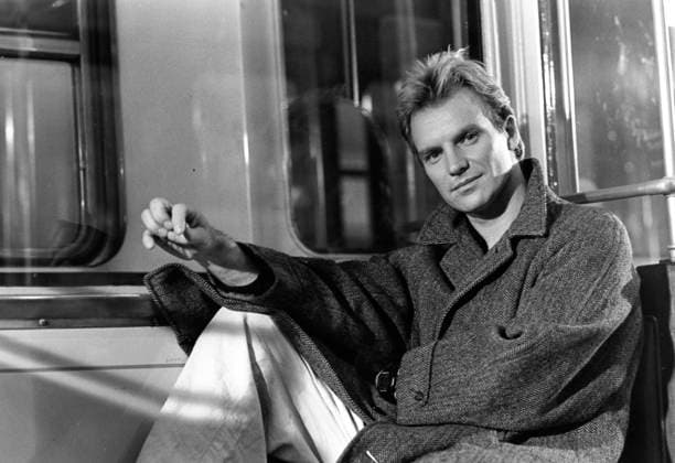 Archivbilder der Woche KW25 June 6, 1985: London England, United Kingdom: Singer STING broadcasting for a French TV program, Johnny Metro Blues. United K London United Kingdom - ZUMAk09_ 19850612_jtc_k09_673 Copyright: xKeystonexPressxAgencyx