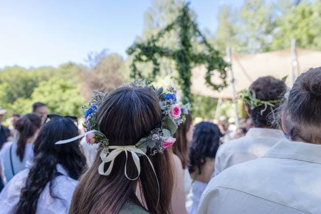 News Themen der Woche KW25 News Bilder des Tages STOCKHOLM, SVERIGE 20240621 Besökare dansar runt majstangen under det traditionsenliga midsommarfirandet i Vinterviken pa midsommarafton. STOCKHOLM SVERIGE x12150x *** STOCKHOLM, SWEDEN 20240621 Visitors dance around the maypole during the traditional Midsummer celebration in Vinterviken on Midsummers Eve STOCKHOLM SWEDEN x12150x  Copyright: xCaisaxRasmussen TTx MIDSOMMAR VINTERVIKEN c8ne9ciK8d8