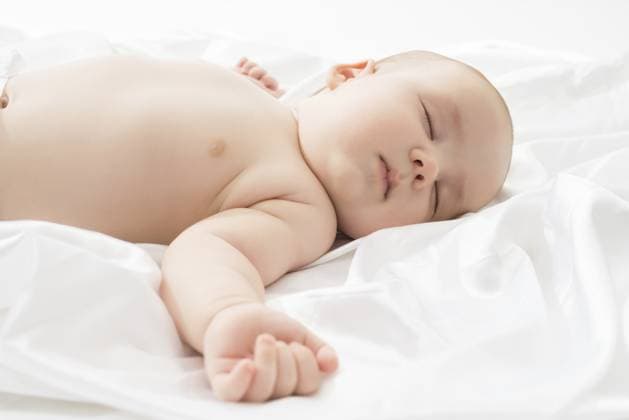 Creative Highlights Symbolbilder Childcare. Studio portrait of adorable baby sleeping *** childcare Studio Portrait of adorable Baby Sleeping Copyright: imageBROKER AndreyxGuryanov ibxgur10829827.jpg ,model released, Symbolfoto ,property released