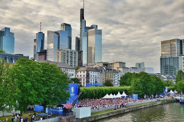 23 6 2024 Room to celebrate The fan mile for UEFA Euro 2024 in Frankfurt am Main Several gigantic screens invite you to public viewing along a length of 1400m along the Main River There is room for 30,000 visitors Frankfurt am Mainufer Hesse Germany