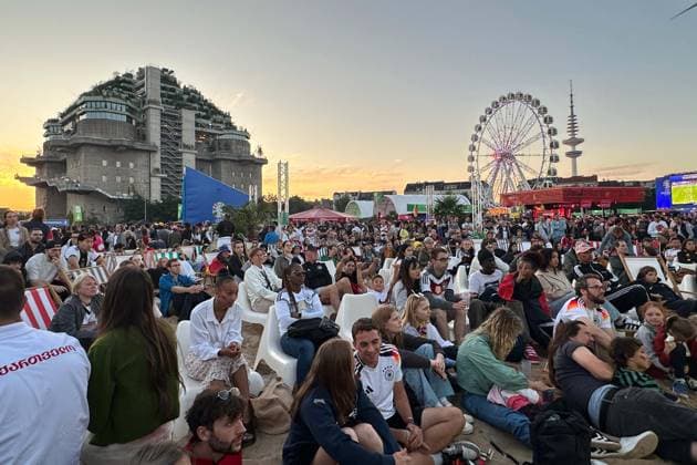 Fan festival for the European Football Championship 2024 in Hamburg on the Heiligengeistfeld At the match between Germany and Switzerland Hamburg, 23 06 2024 Fan festival for the European Football Championship 2024 in Hamburg, Hamburg St Pauli Hamburg Germany Heiligengeistfeld