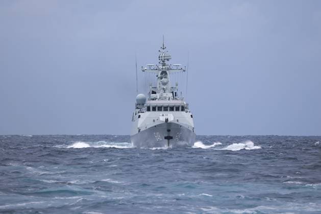 (240627) -- GUANGZHOU, June 27, 2024 -- A Chinese vessel patrols during the 36th joint patrol of Chinese and Vietnamese navies in Beibu Gulf in the South China Sea, June 26, 2024. The Chinese and Vietnamese navies concluded their 36th joint patrol in the Beibu Gulf on Thursday. The two sides each sent two vessels for the two-day patrol. The Chinese navy dispatched the two vessels Tongling and Hanzhong. The patrol, a routine activity in line with an agreement signed by the two countries in 2005, aims to deepen the comprehensive strategic cooperative partnership between the two countries. (Photo by Xinhua) CHINA-VIETNAM-NAVIES-JOINT PATROL-CONCLUSION (CN) TongxJiajun 