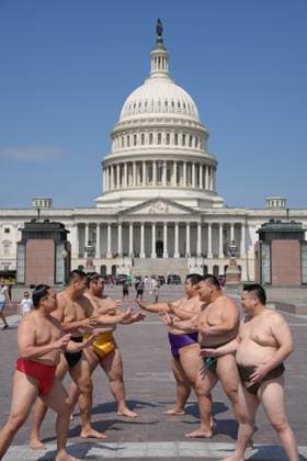 News Themen der Woche KW26 Japanese Sumo Wrestlers Visit The US Capitol As Part Of An Exhibition Event. Several Japanese sumo wrestlers are participating in an exhibition event in Washington, DC, on June 28, 2024. Washington DC United States  Copyright: xAndrewxLeydenx originalFilename: leyden-notitle240628_npUPf.jpg