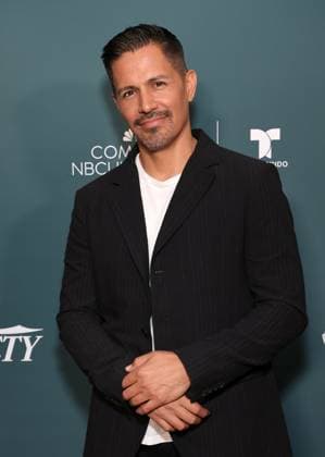 NALIP s 25th Anniversary Red Carpet Celebration At The NeueHouse Hollywood Featuring: Jay Hernandez Where: Hollywood, California, United States When: 28 Jun 2024 Credit: Faye s Vision Cover Images EDITORIAL USE ONLY. NOT FOR USE BY NEWSPAPERS BASED IN THE UK. Copyright: xx coverimg53892641