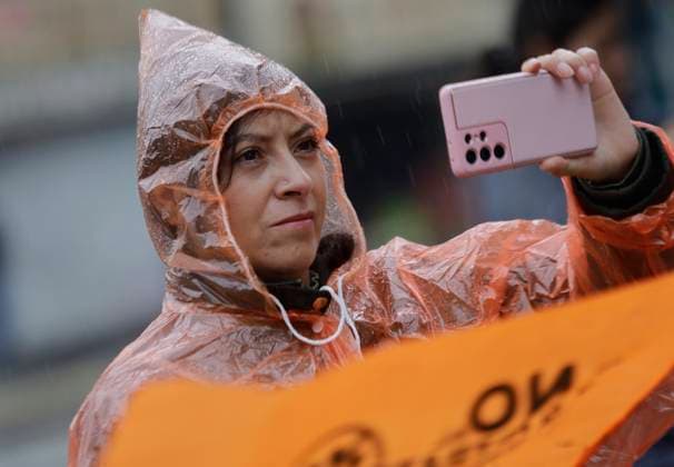 Organizations March In Favor Of Animals In Mexico City Members of various organizations in favor of animal rights are protesting in the rain while marching from the Angel of Independence to the Zocalo of Mexico City, expressing their repudiation of mistreatment and cruelty towards animals. Mexico City Mexico City Mexico  Copyright: xGerardoxVieyrax originalFilename: vieyra-notitle240630_npJjX.jpg